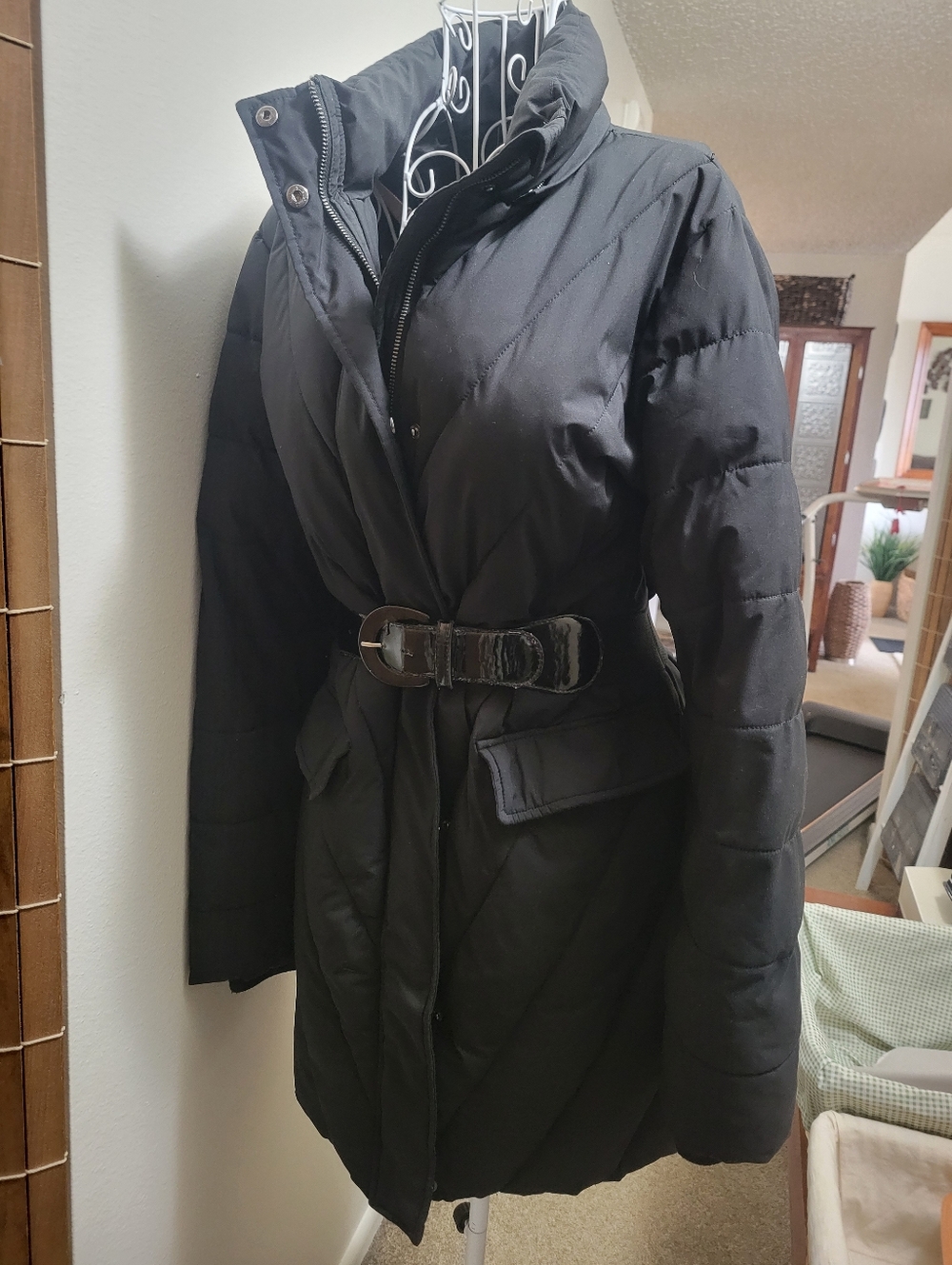 Womans Jacket - Picture 4 of 7
